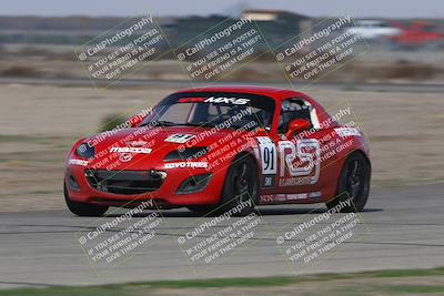 media/Oct-25-2025-CalClub SCCA (Sat) [[34c778dfbe]]/Group 2/Qualifying/